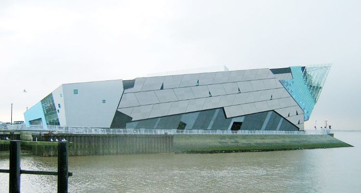 The Deep aquarium Trip Packages