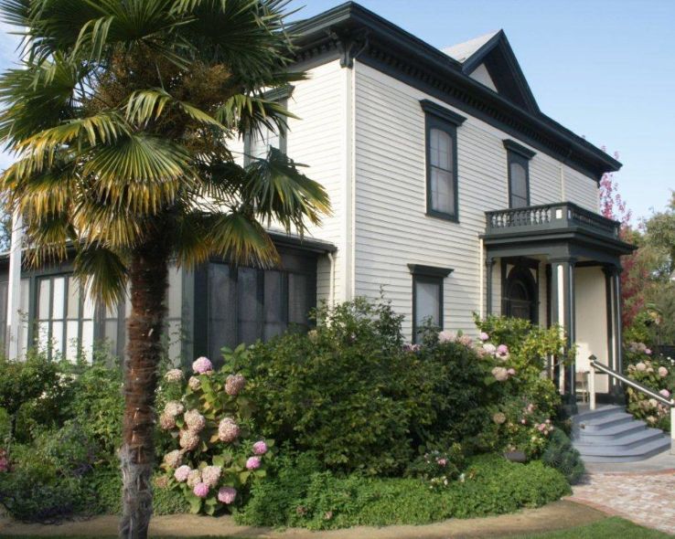 Harris-Lass House Museum  Trip Packages