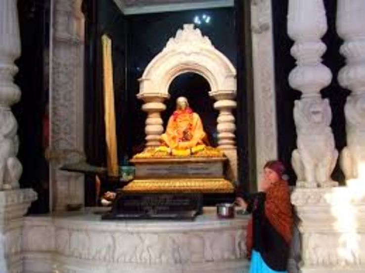 Samadhi Mandir Trip Packages