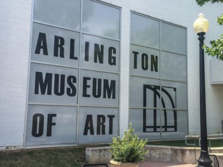 Arlington Museum of Art Trip Packages