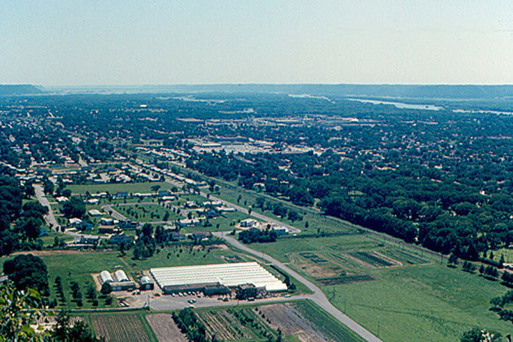 Grandad Bluff Trip Packages