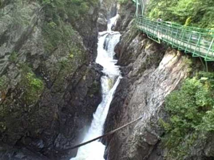 High Falls Gorge Trip Packages