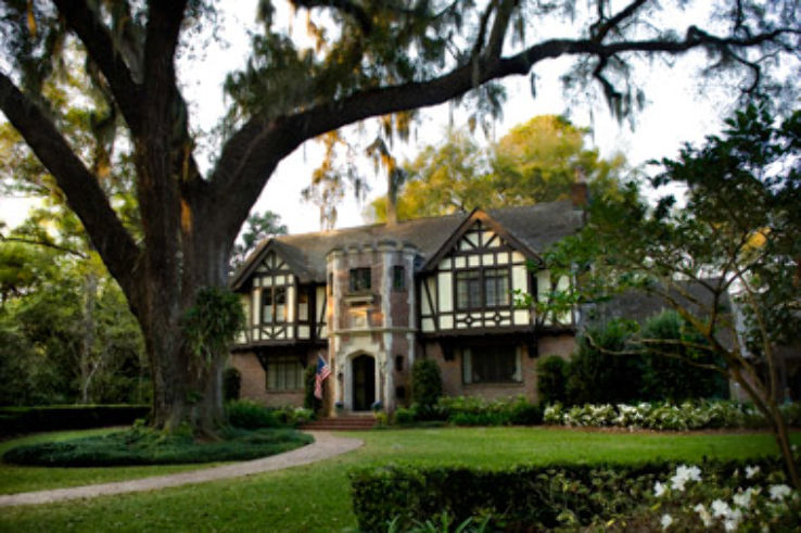 Riverside and Avondale Trip Packages