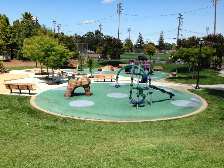 War Memorial Playground  Trip Packages