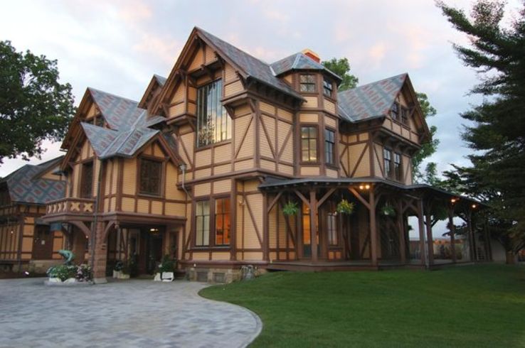 Newport Art Museum Trip Packages