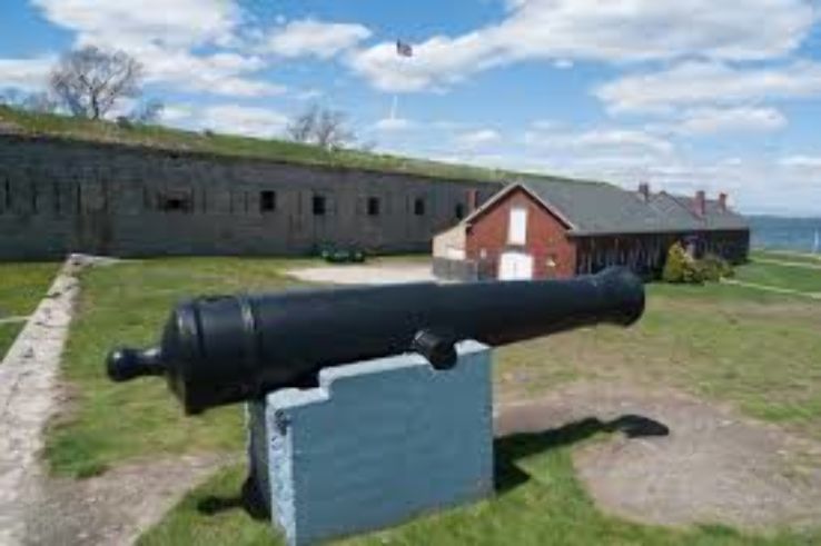 Fort Adams State Park Trip Packages