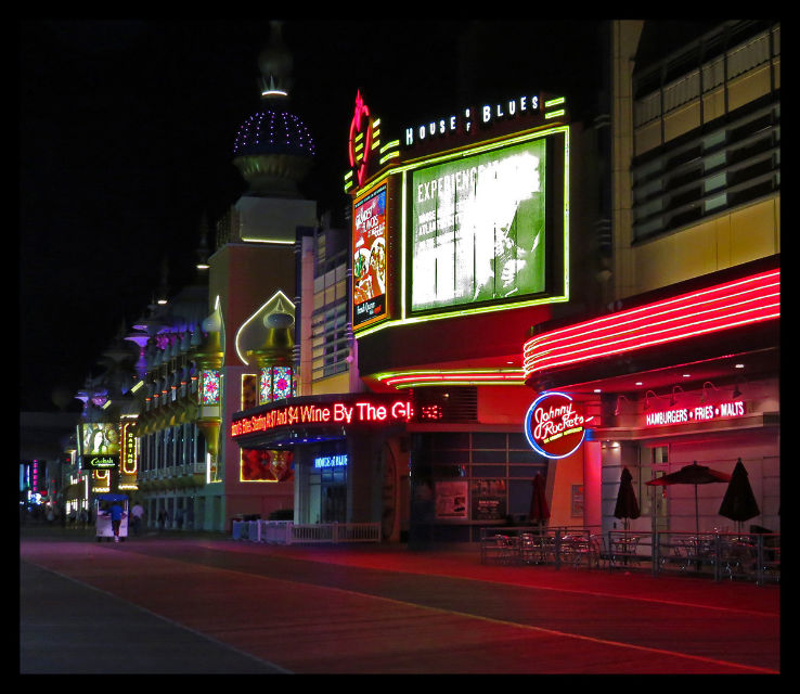 Johnny Rockets Trip Packages