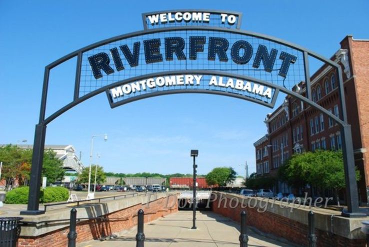 Riverfront Park Trip Packages