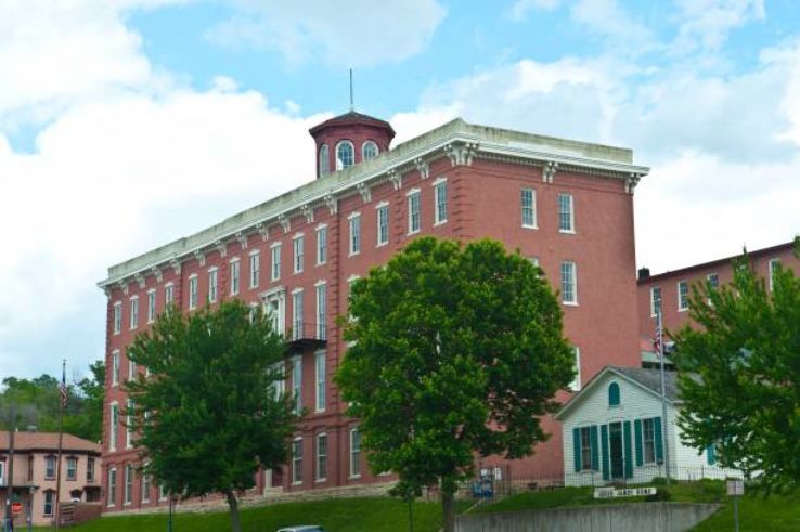 Patee House Trip Packages