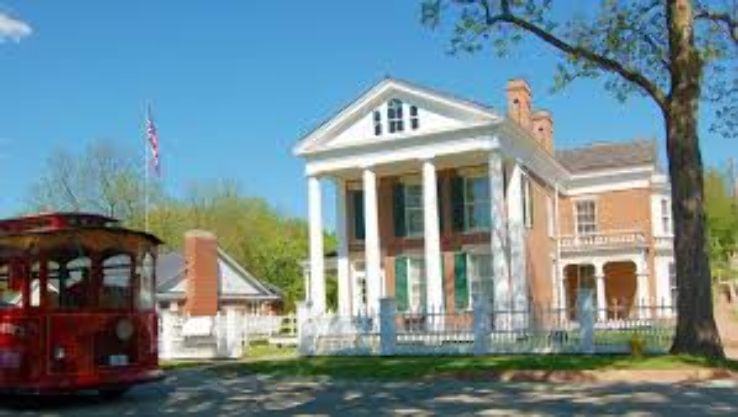 The Elihu B. Washburne House Trip Packages