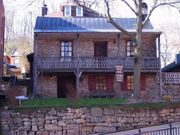 Dowling House Trip Packages