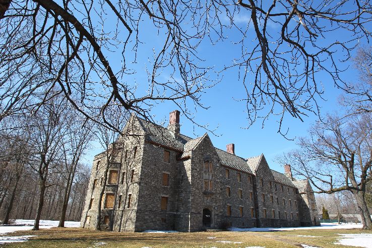 De Veaux Woods State Park Trip Packages