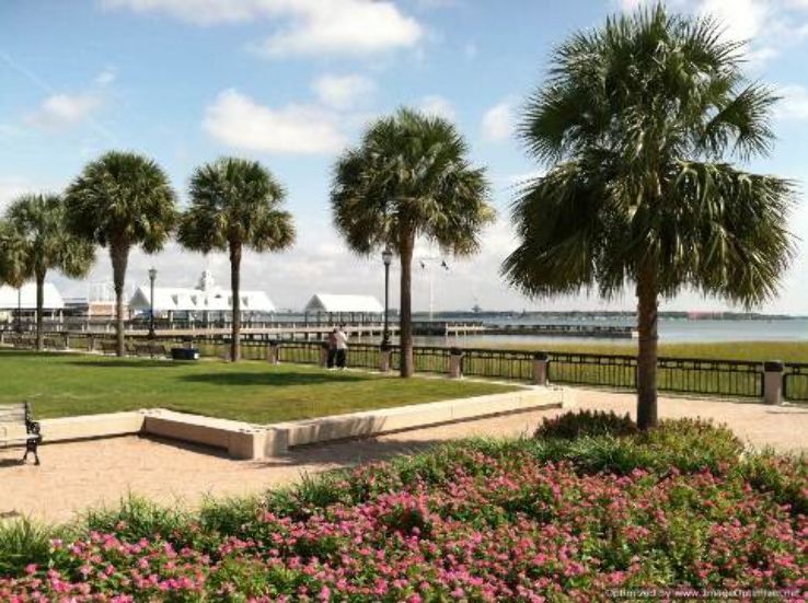 Waterfront Park Trip Packages