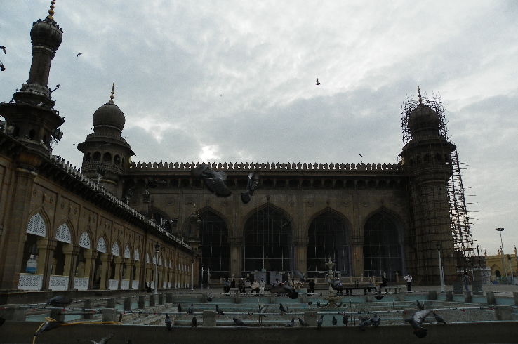 Makkah Masjid  Trip Packages