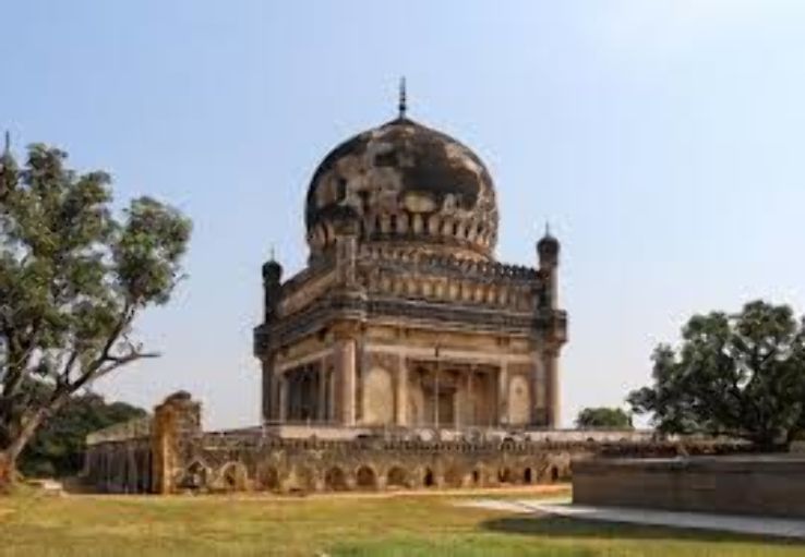 Qutb Shahi tombs  Trip Packages