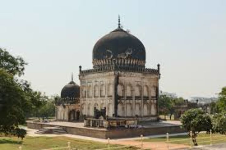 Qutb Shahi tombs  Trip Packages