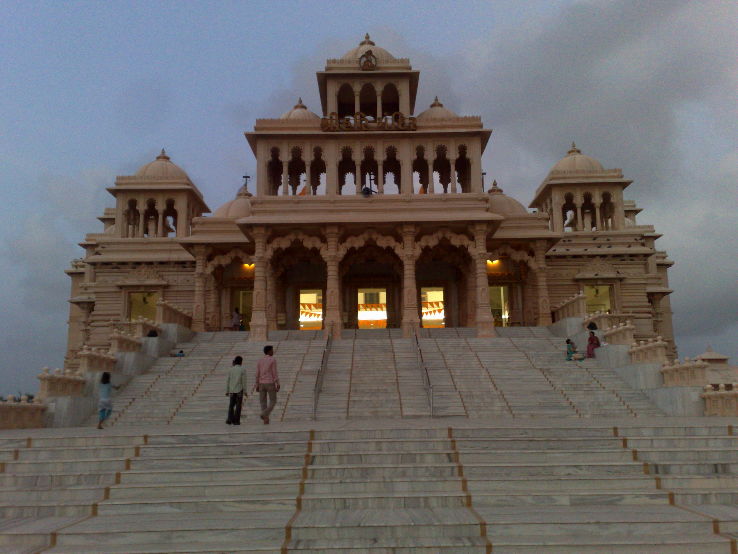 Kirti Mandir Trip Packages