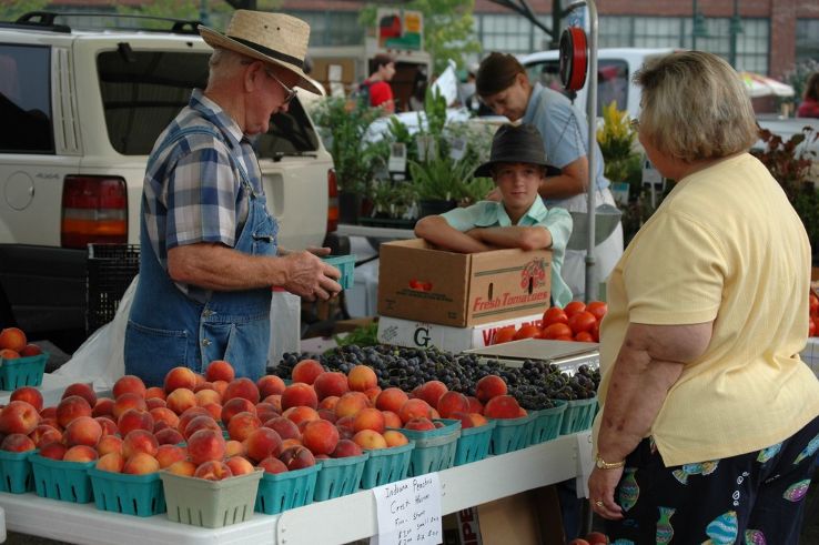Bloomington Community Farmers Market Trip Packages