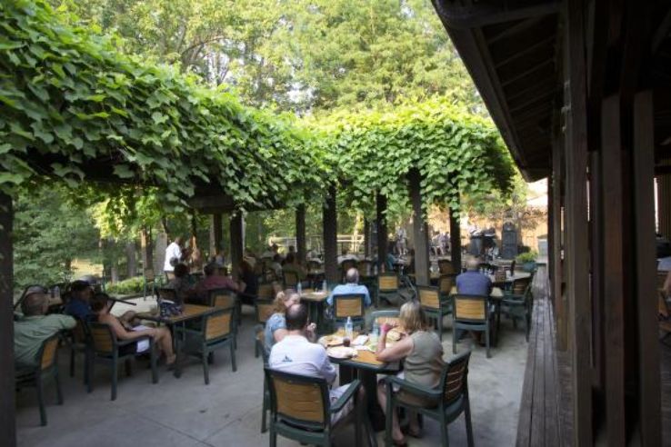 Oliver Winery Trip Packages