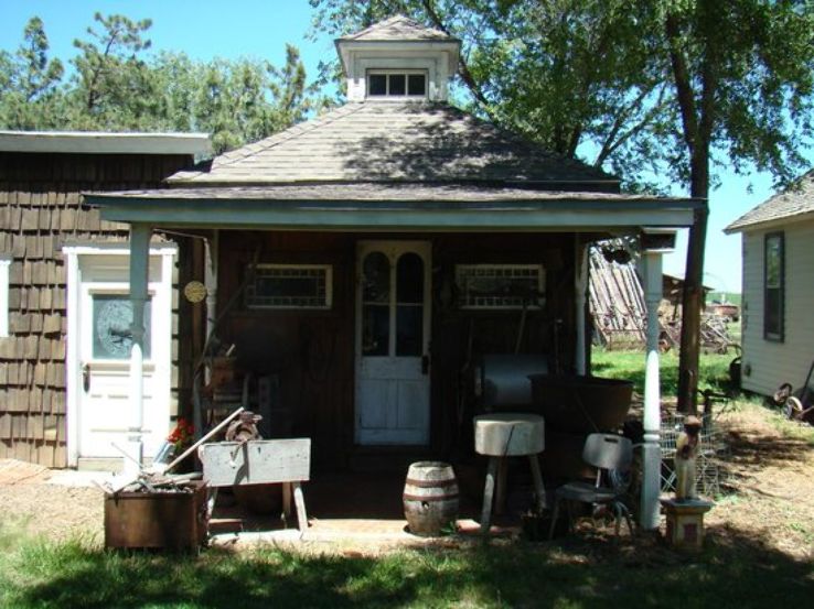 Dobby s Frontier Town  Trip Packages