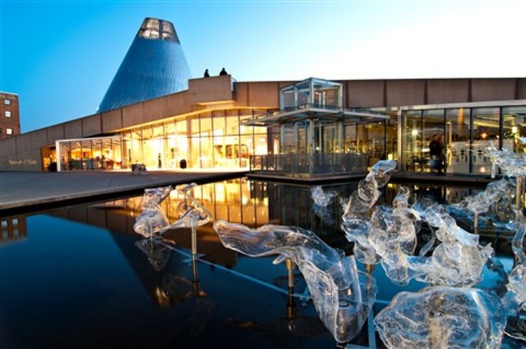Museum of Glass Trip Packages