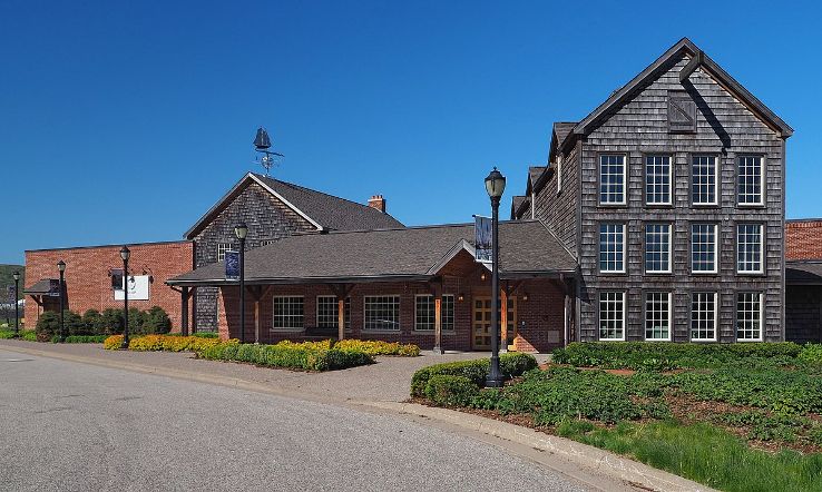 Marine Art Museum Trip Packages