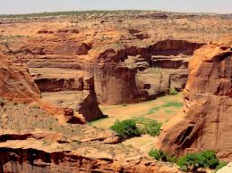 Canyon De Chelly National Monument Trip Packages