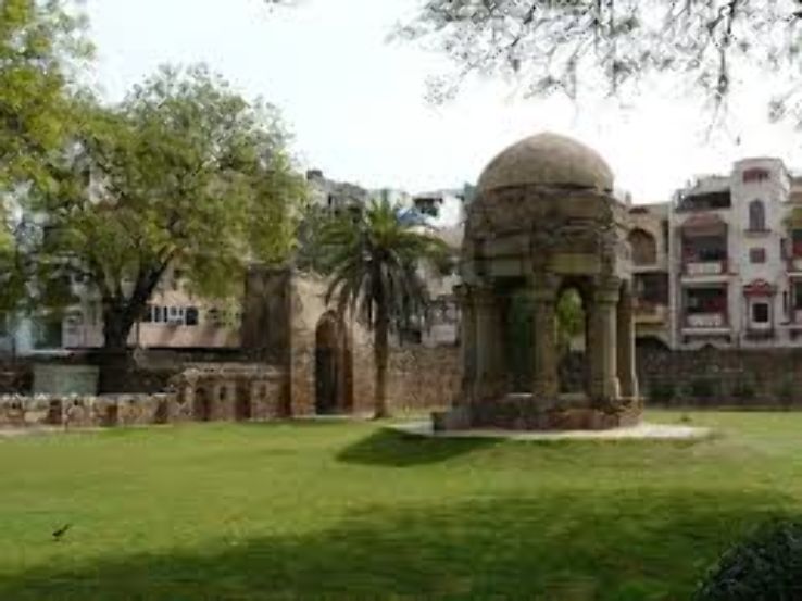 Hauz Khas Trip Packages