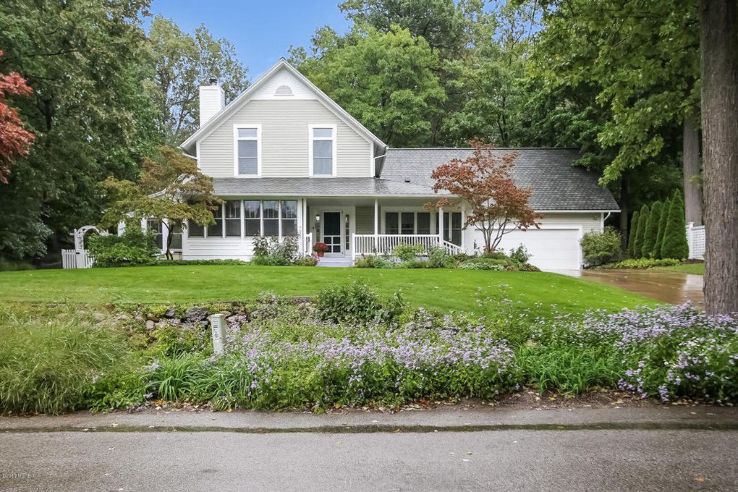 Reeds Lake Trip Packages