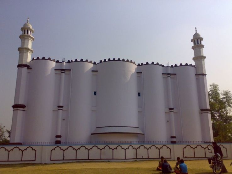 Noori Masjid Trip Packages