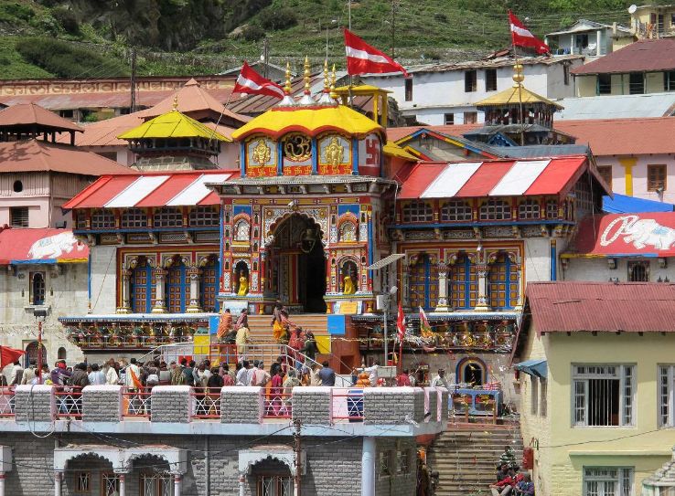 Badrinath Temple Complex Trip Packages