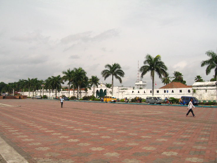 Benteng Kuto Besak Trip Packages