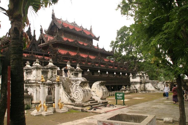 Shwe Kyaung Trip Packages