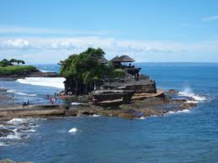 Tanah Lot Temple Trip Packages