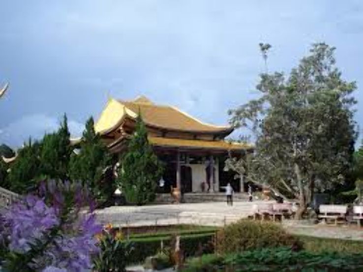 Truc Lam Temple Trip Packages