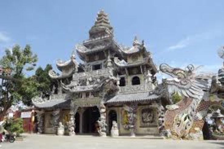 Linh Phuoc Pagoda Trip Packages