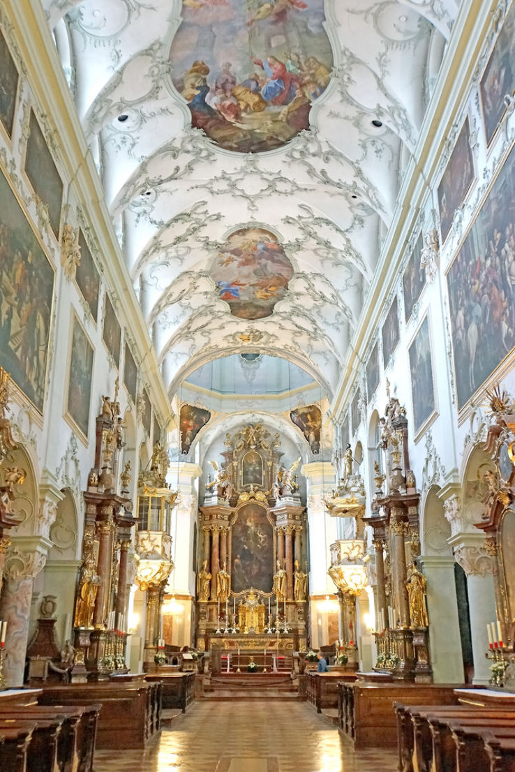 St Peter s Abbey  Trip Packages