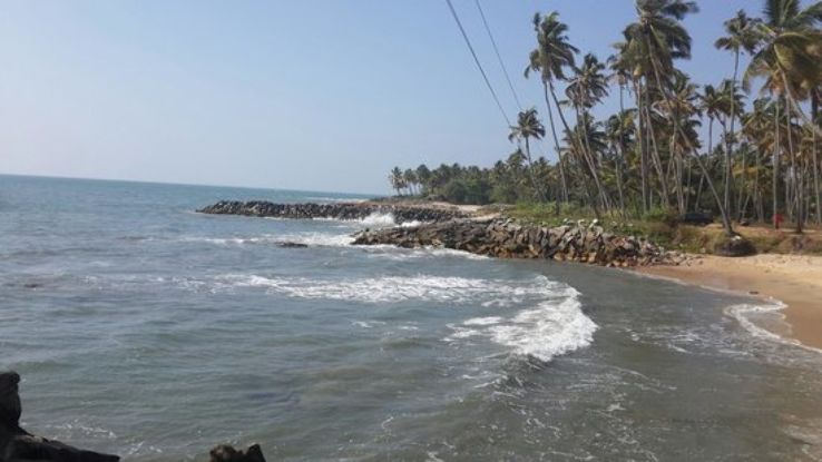 Thirumullavaram Beach Trip Packages