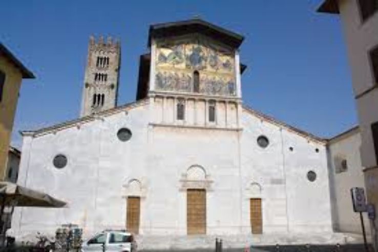 Basilica of San Frediano Trip Packages