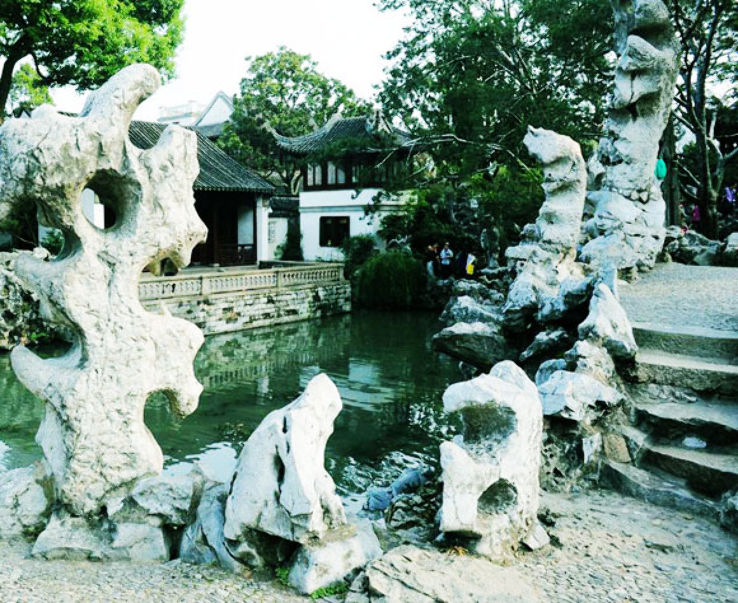 Lion Grove Garden Trip Packages