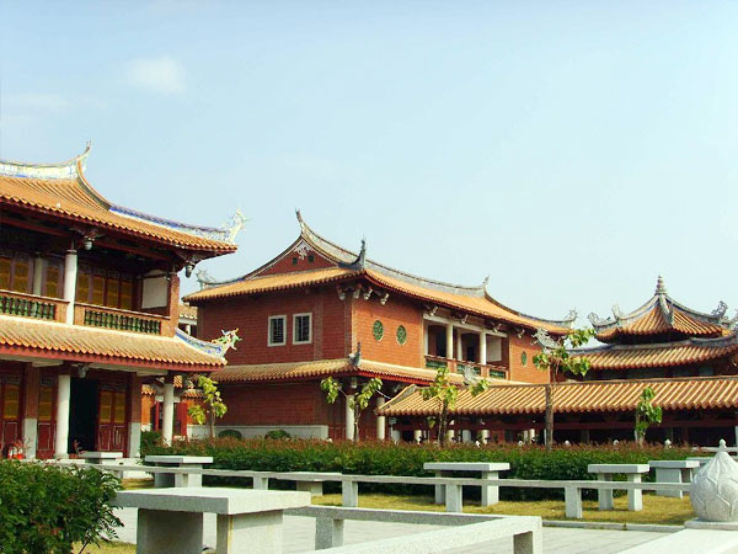 Kaiyuan Temple Trip Packages