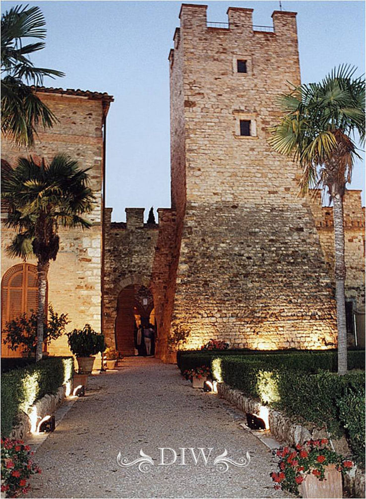 Medici Fortress Trip Packages