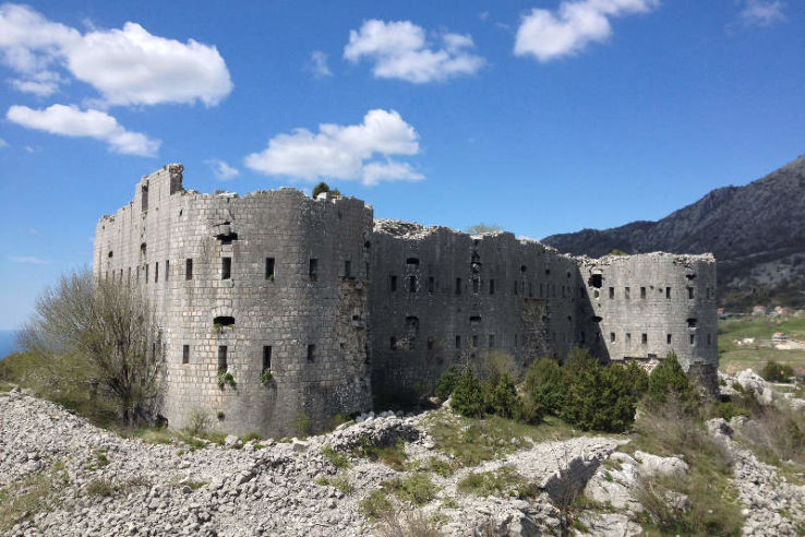 Fort Kosmac  Trip Packages