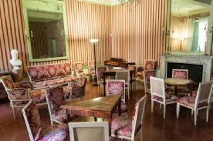 Maison Bonaparte Trip Packages