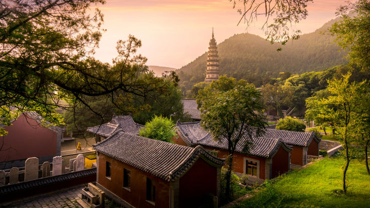 Lingyan Temple  Trip Packages