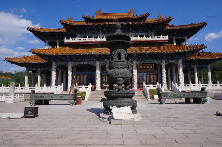 Jade Buddha Palace Trip Packages