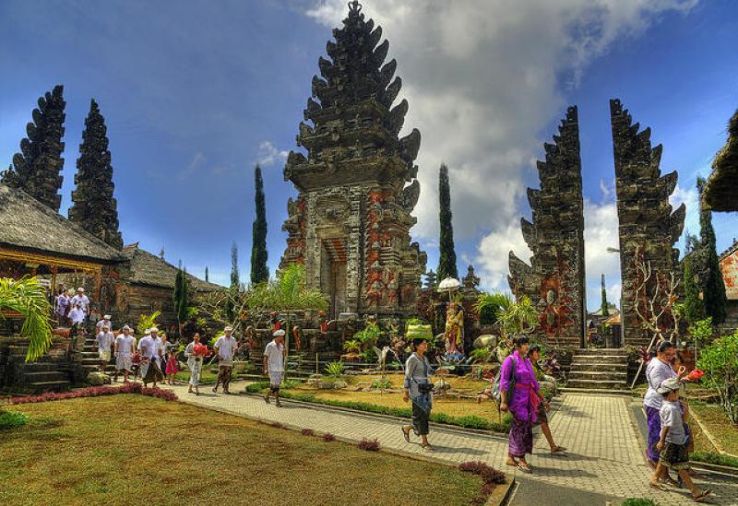 Pura Ulun Danu Batur Trip Packages
