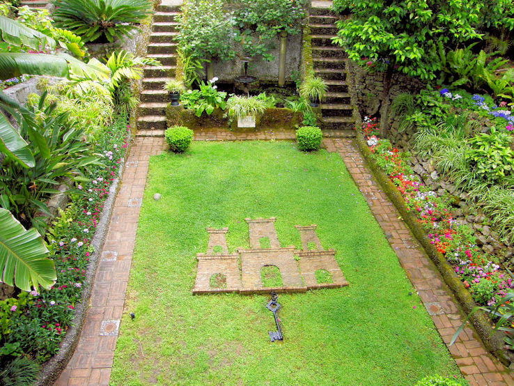 Gibraltar Botanic Gardens Trip Packages