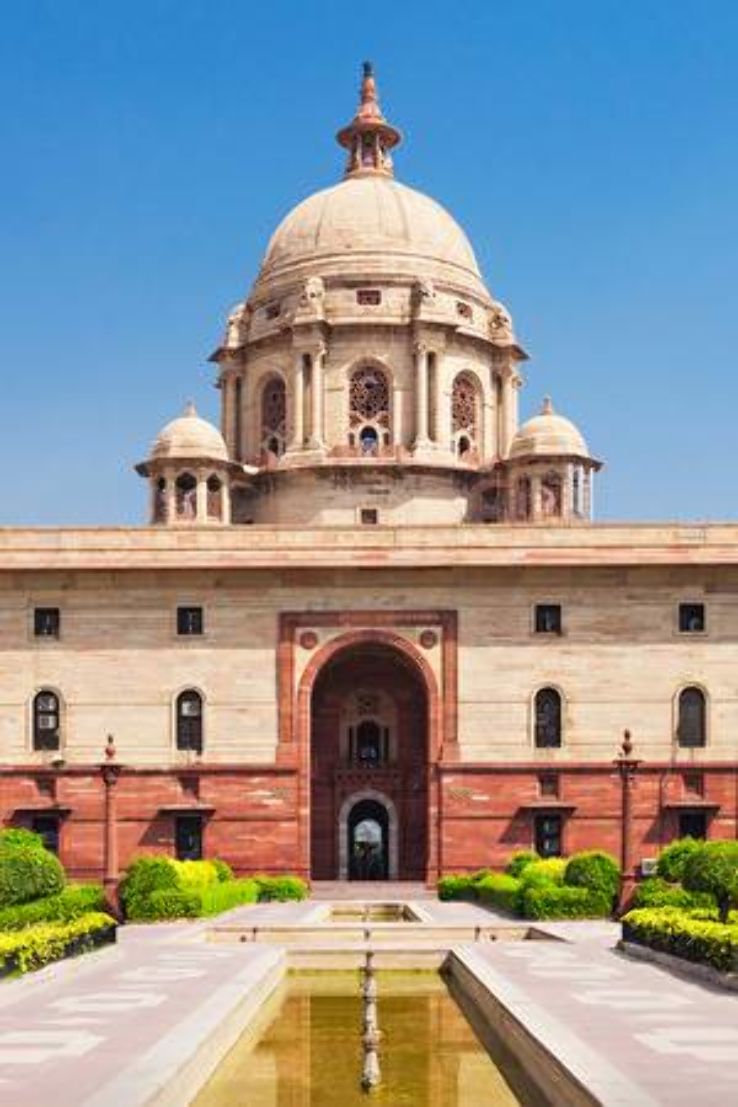 Rashtrapati Bhawan- Official Residence of Crowned Heads Trip Packages