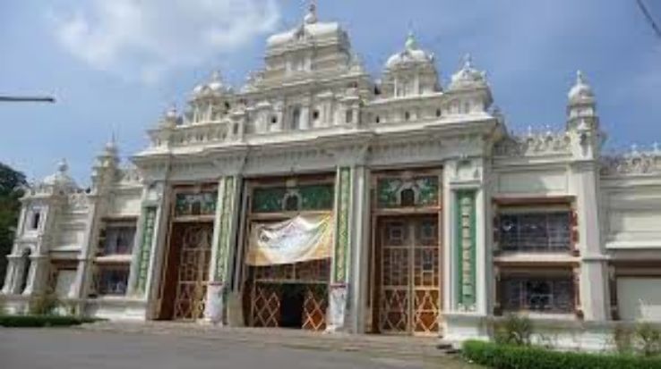 Jaganmohan Palace & Art Gallery Trip Packages